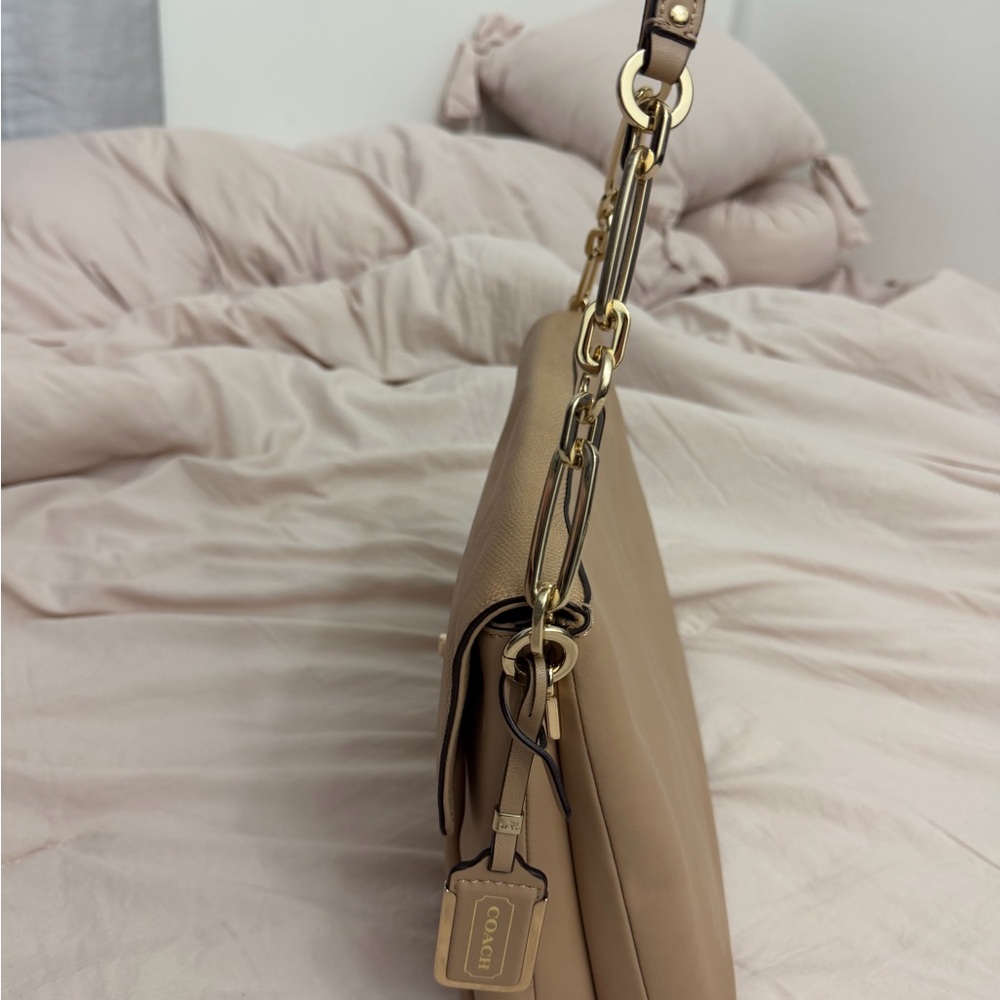 Coach Tan Shoulder Bag with Gold Accents - Picture 2 of 13